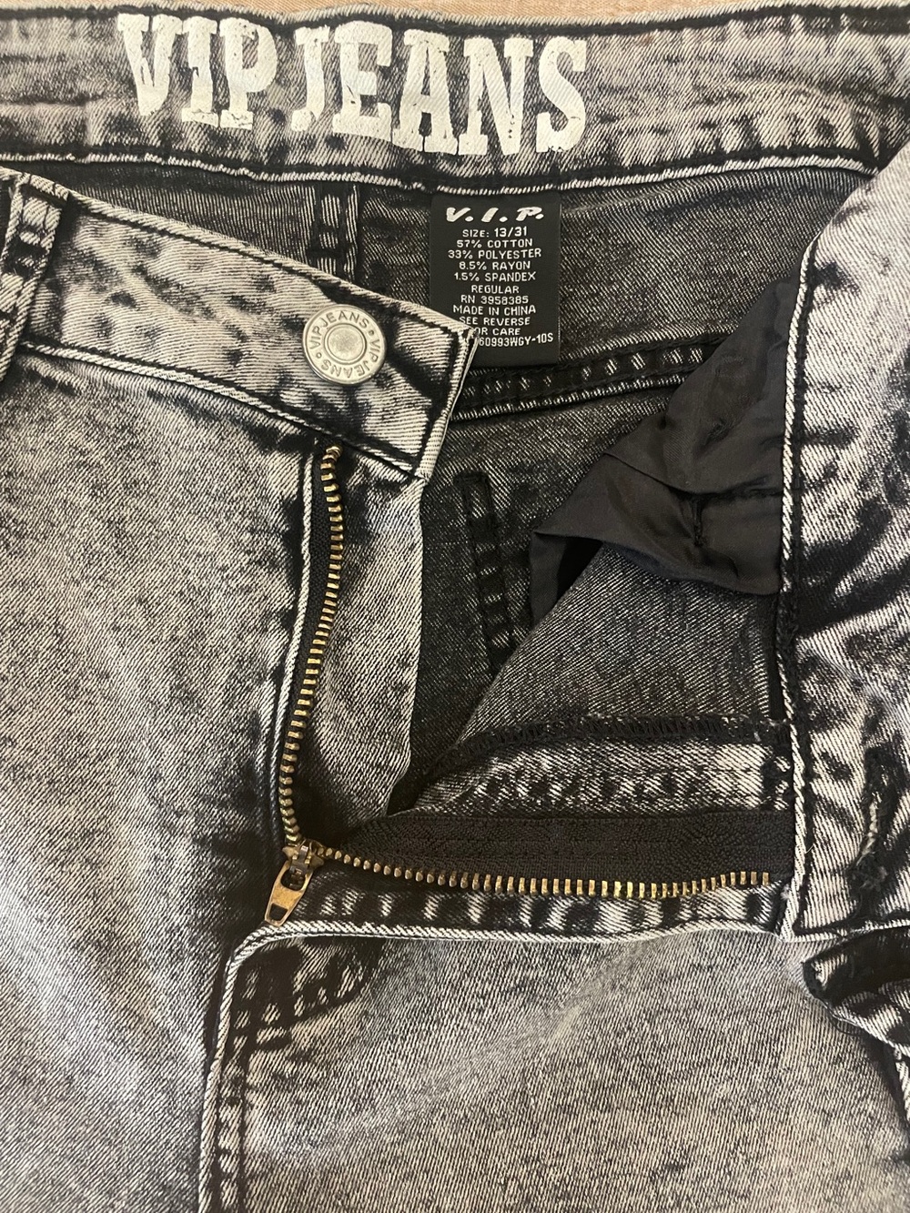 V.I.P. Jeans Black Acid Wash High Waisted‎ Flare Leg Cargo Jeans Size 13 31 - Picture 5 of 11